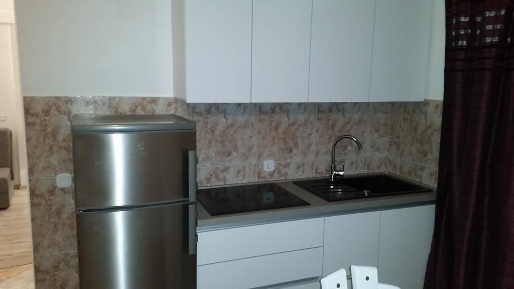 Apartments Silvija Примоштен Екстер'єр фото